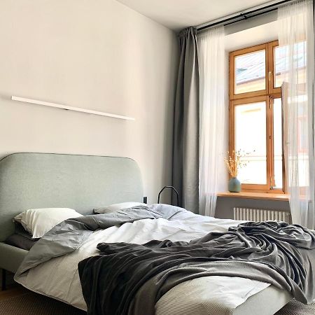 Stylish New Apartment In Riga Old Town - City Centre, Self Check-In, Walkable To Major Attractions Luaran gambar