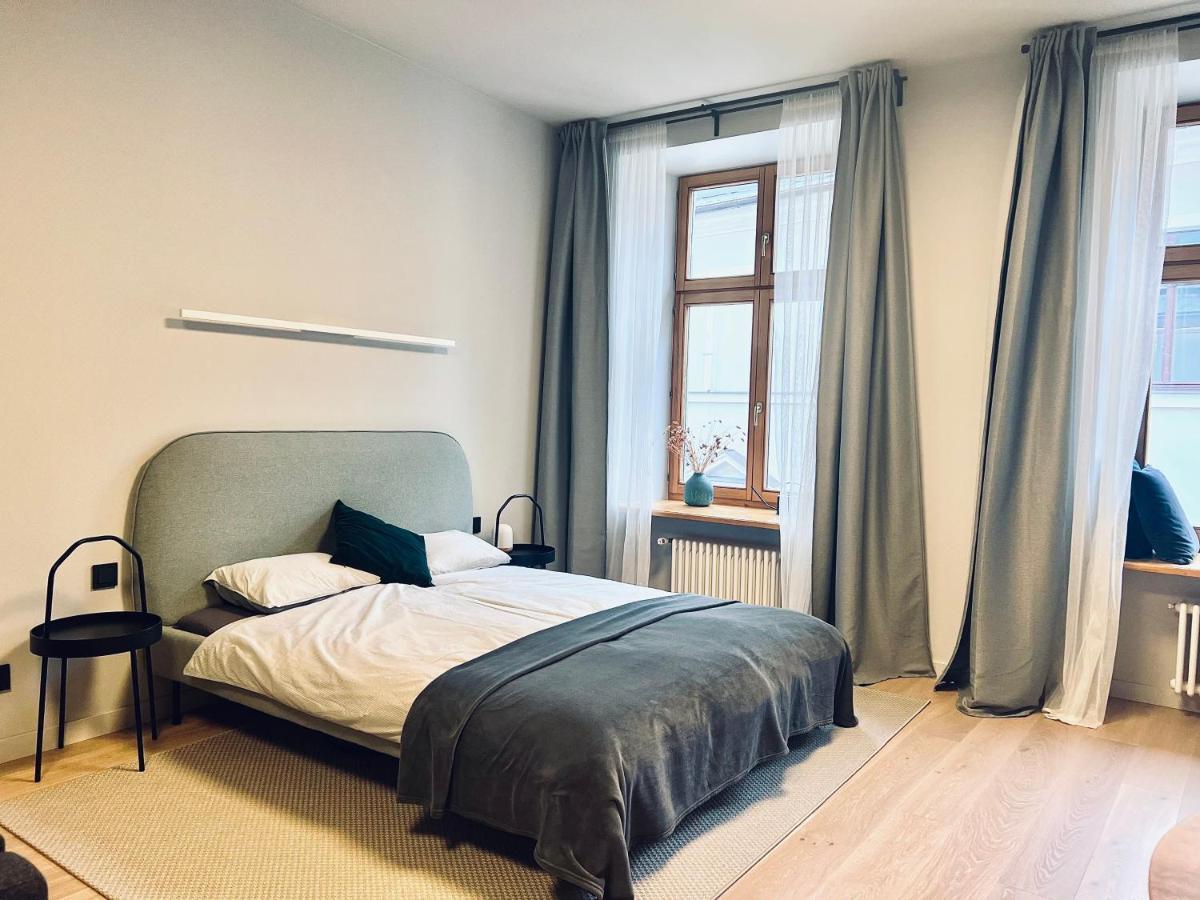 Stylish New Apartment In Riga Old Town - City Centre, Self Check-In, Walkable To Major Attractions Luaran gambar